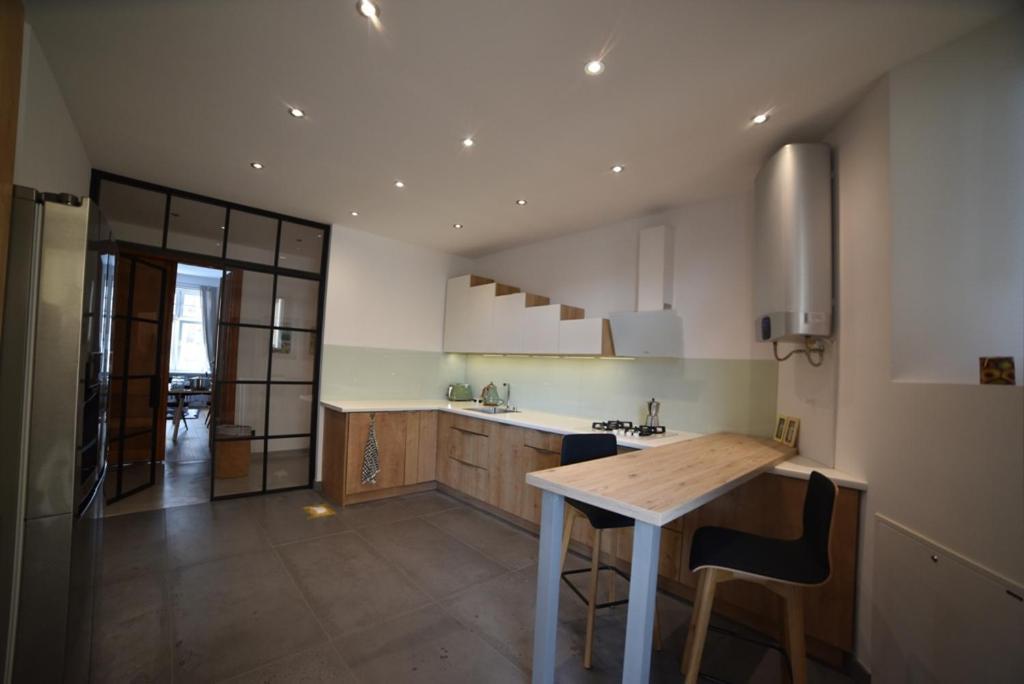 Designer Apartment 110m2 with King Size Beds&Equipped Kitchen Krakau Exterior foto